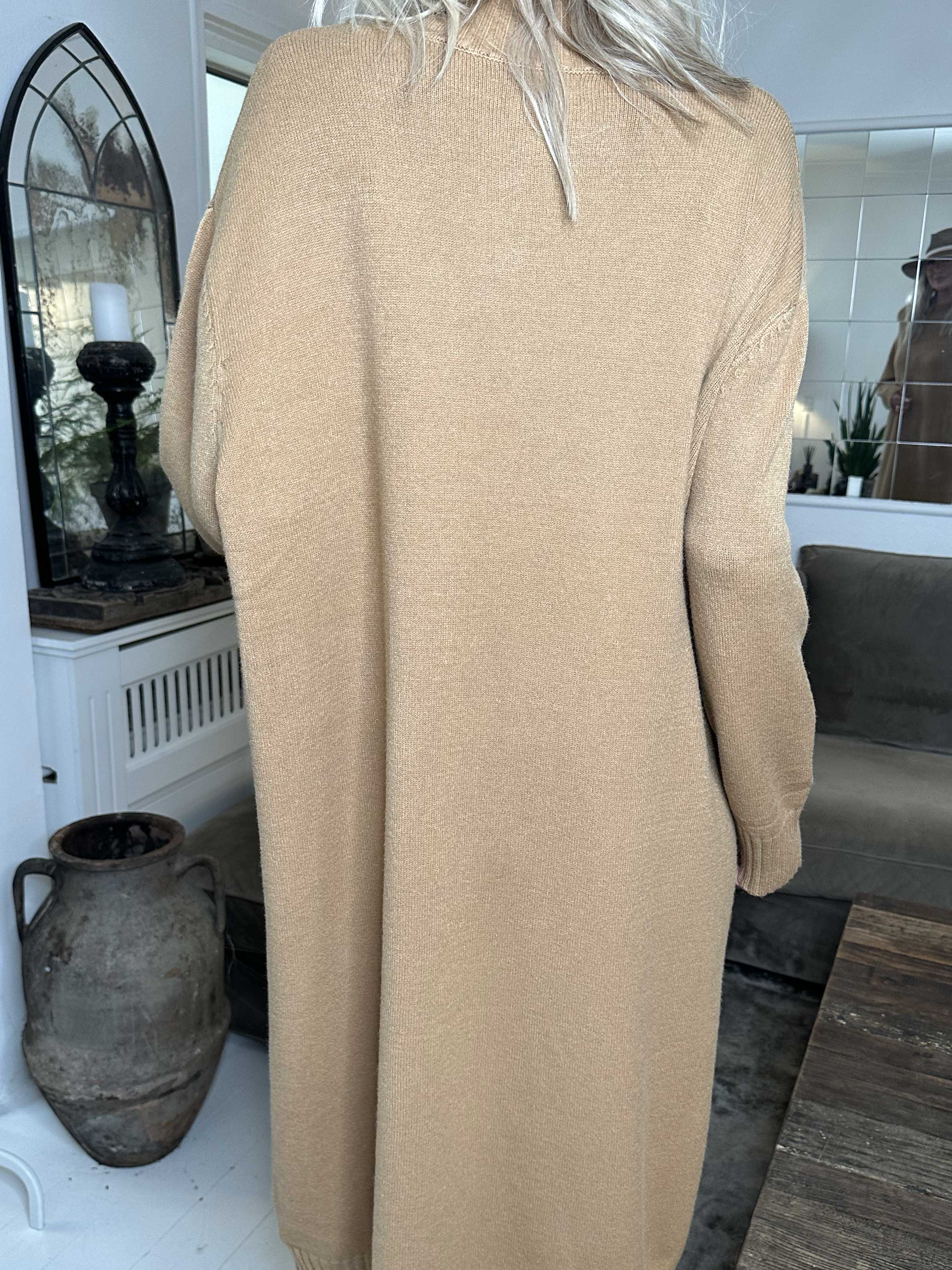 Katia - Lækker blød og elastisk strikkjole